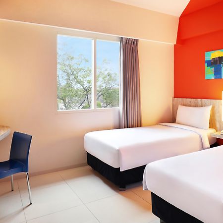 Primera Hotel Seminyak Экстерьер фото