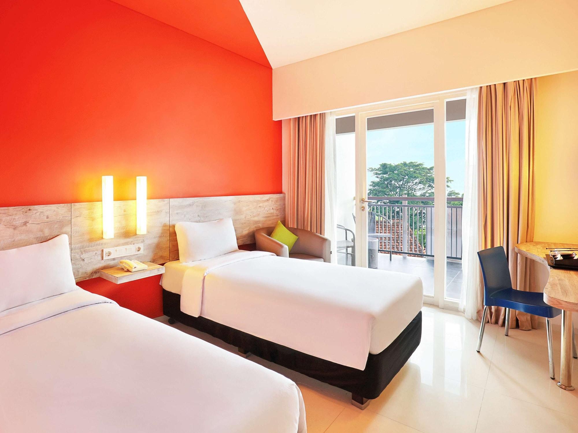 Primera Hotel Seminyak Экстерьер фото