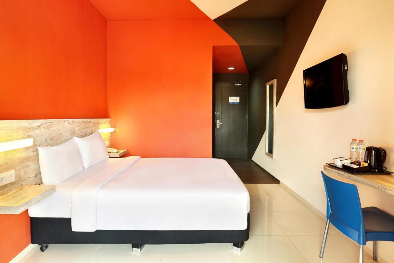 Primera Hotel Seminyak Экстерьер фото